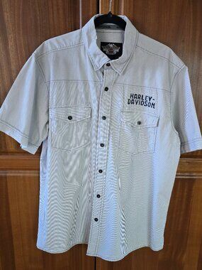 Harley-Davidson button up shortsleeve shirt